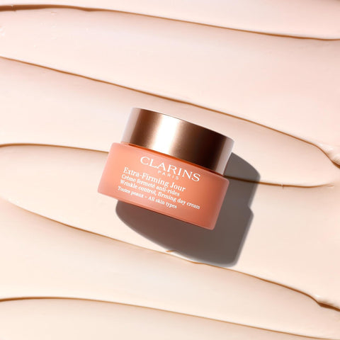 Clarins Extra-Firming Day Cream | Anti Aging Moisturizer | Skin Looks More Radiant, Visibly Firmer and Plumper After 28 Days* | Smoothes Appearance of Lines and Wrinkles | Evens Skin Tone | Hydrates