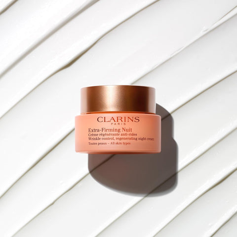 Clarins Extra-Firming Day Cream | Anti Aging Moisturizer | Skin Looks More Radiant, Visibly Firmer and Plumper After 28 Days* | Smoothes Appearance of Lines and Wrinkles | Evens Skin Tone | Hydrates